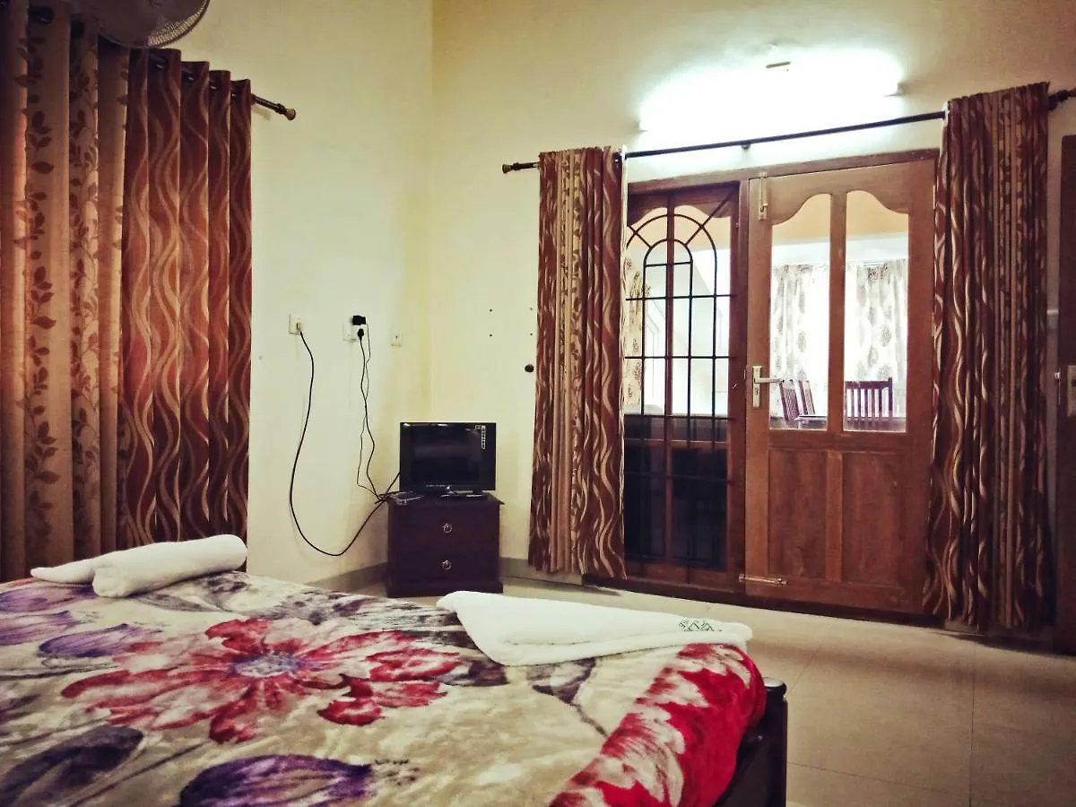 Single Tree Hotell Munnar